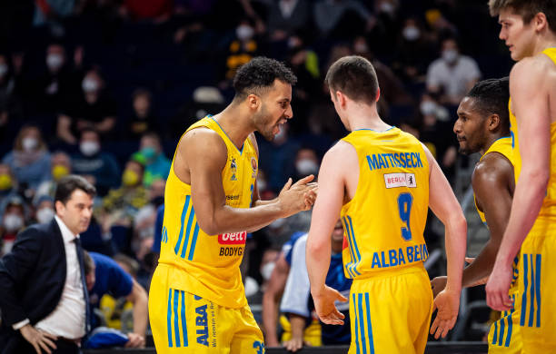 游无疑是个 游无疑是个